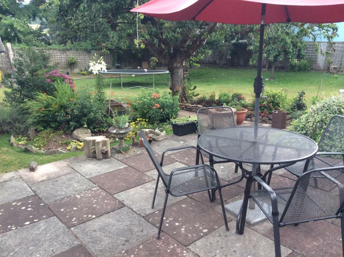 The Firs At Hay-On-Wye B&B ภายนอก รูปภาพ
